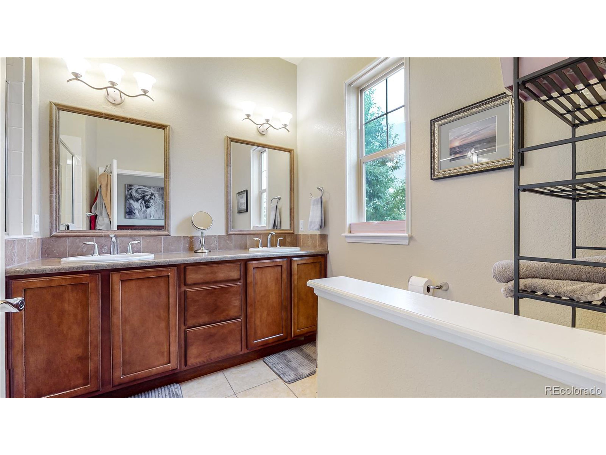 2248 W Hecla Dr