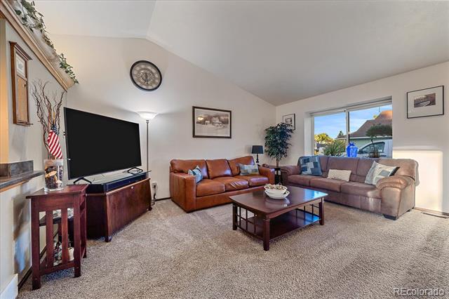 6334 W 68th Circle