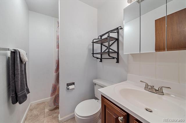 6334 W 68th Circle