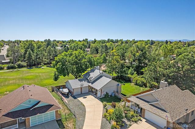 6334 W 68th Circle