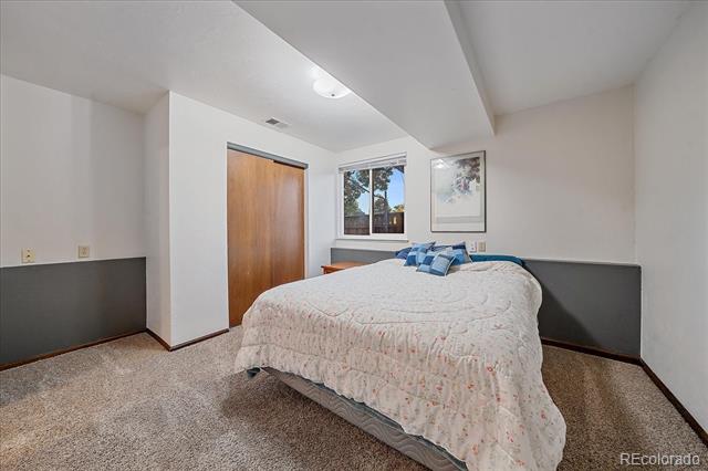 6334 W 68th Circle