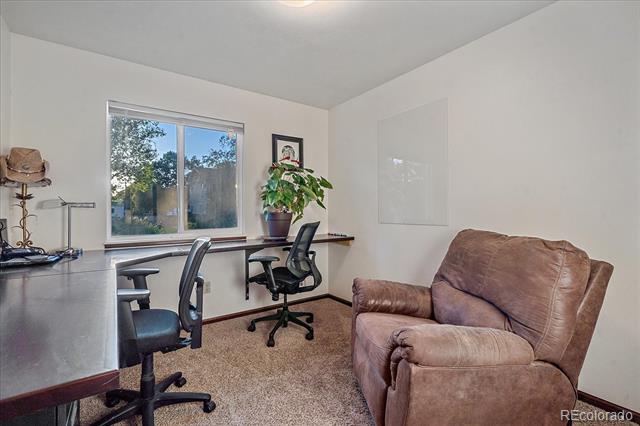 6334 W 68th Circle