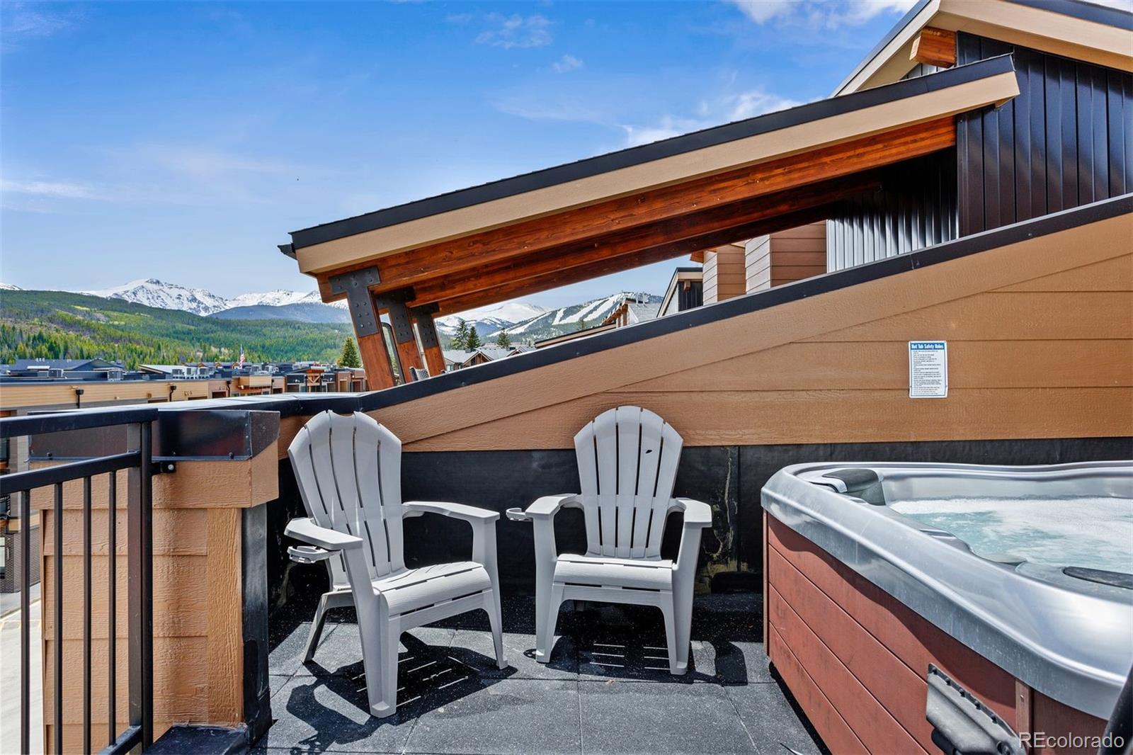 294 Lions Gate Drive