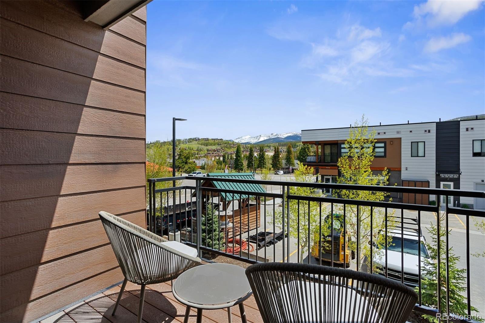 294 Lions Gate Drive