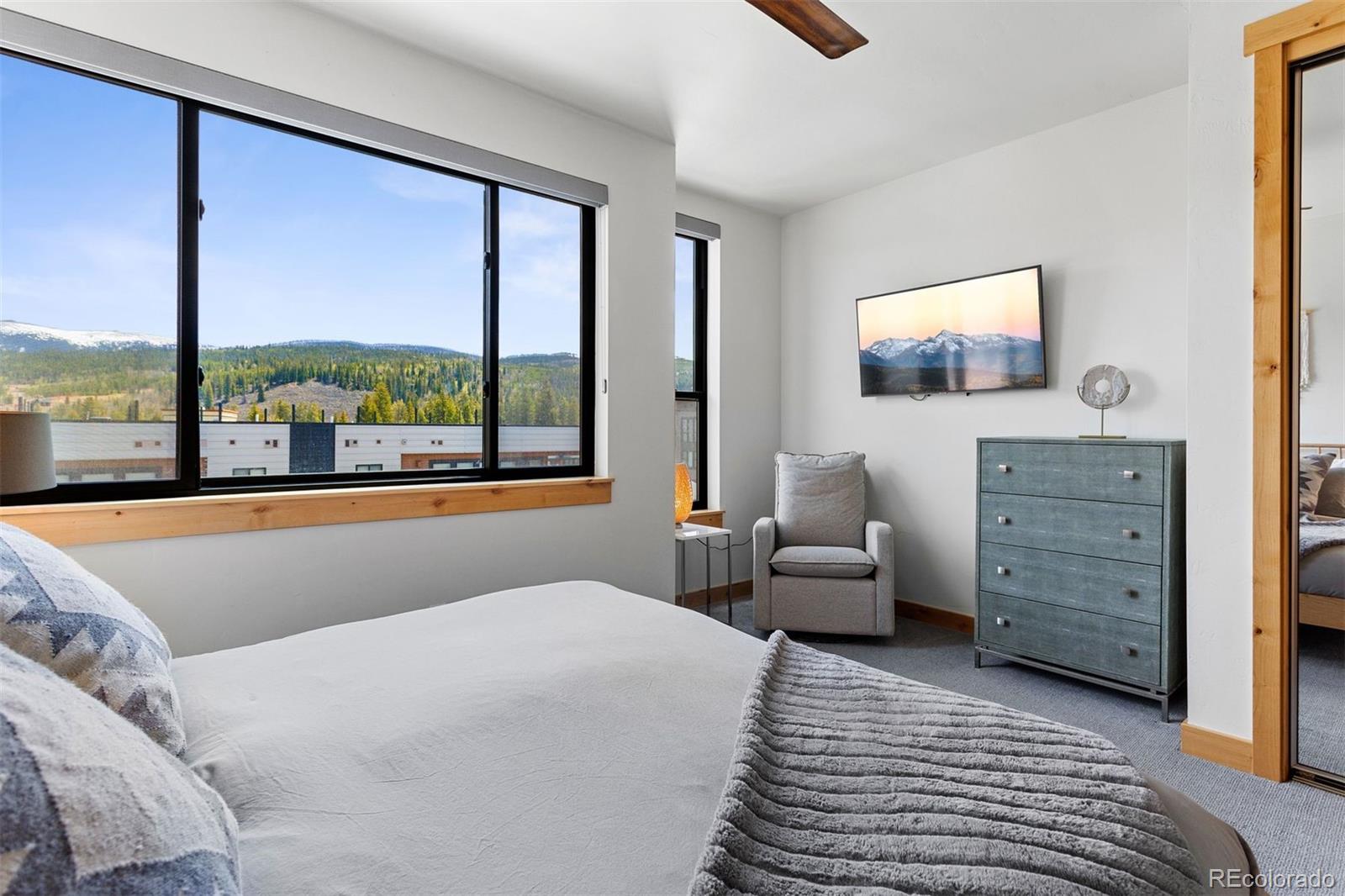 294 Lions Gate Drive