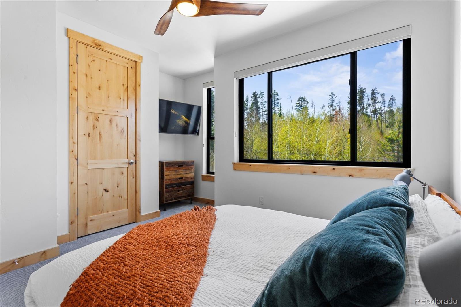 294 Lions Gate Drive