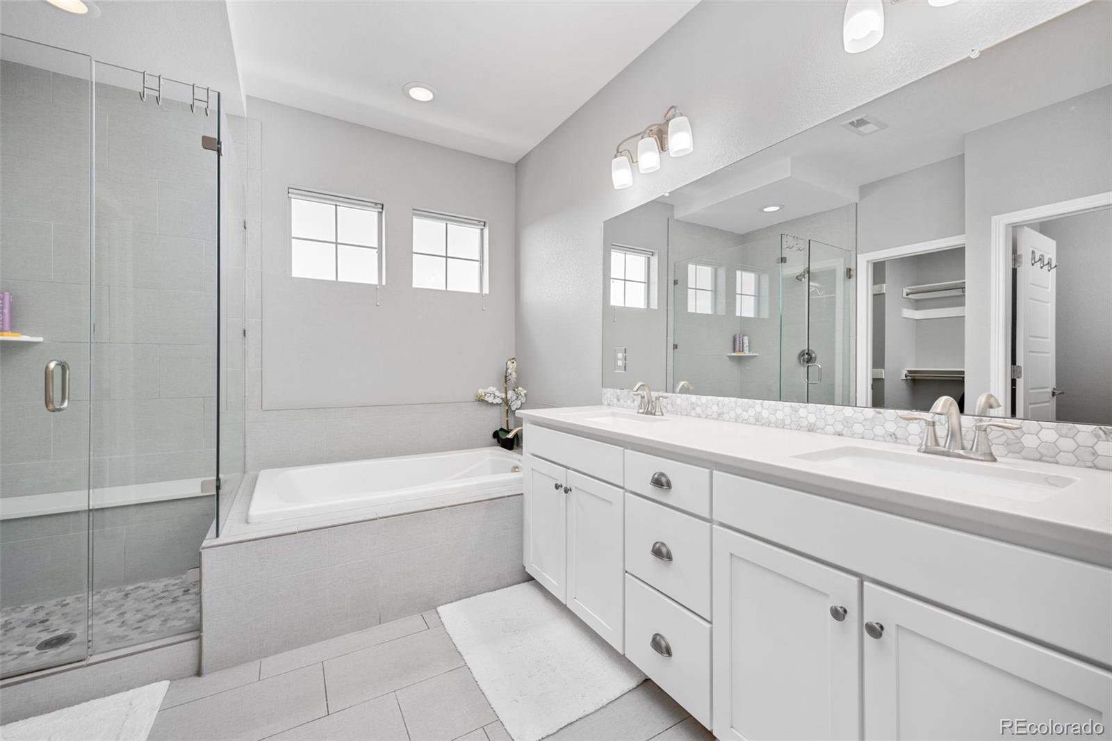 525 Grenville Circle