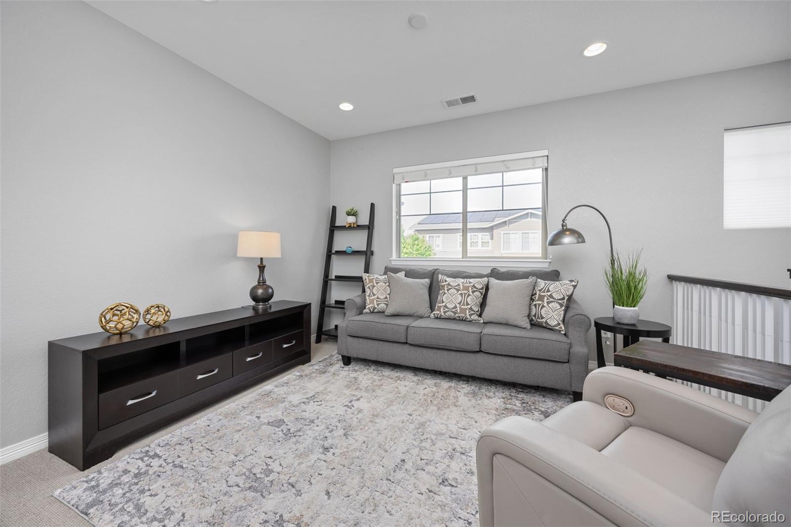 525 Grenville Circle