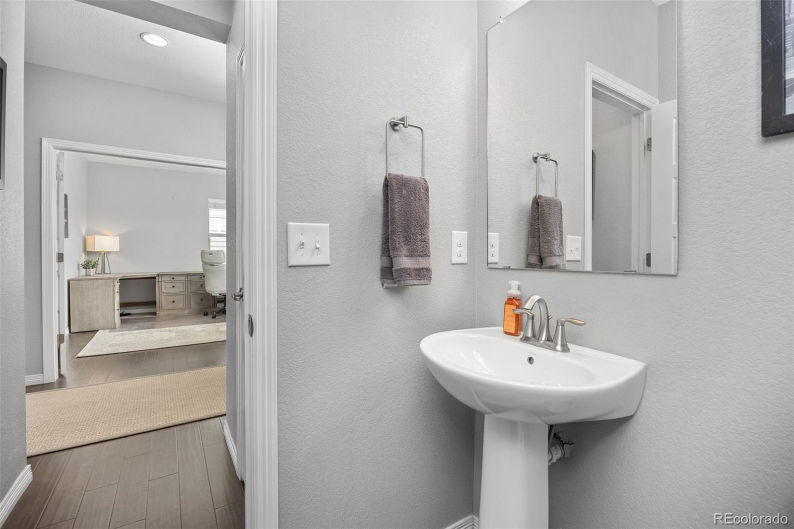 525 Grenville Circle