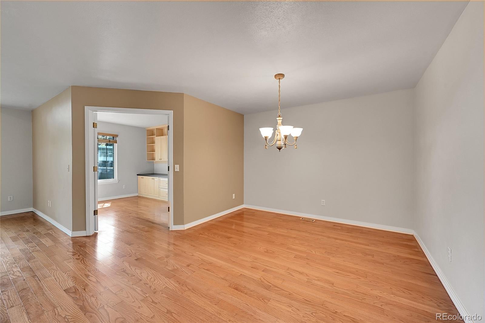 5008 S Nelson Street Unit: B