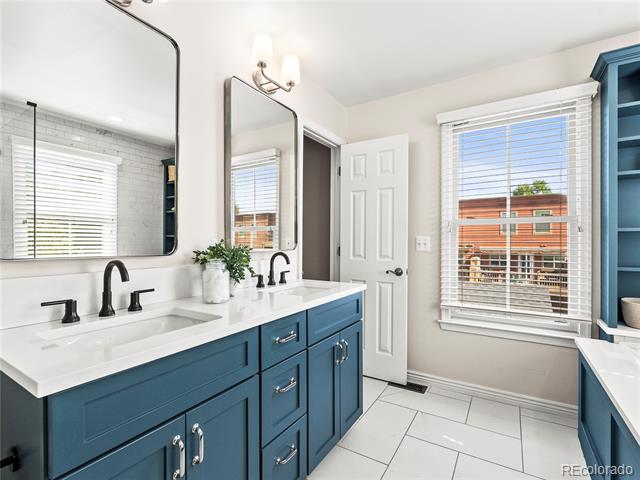 7899 E 28th Place
