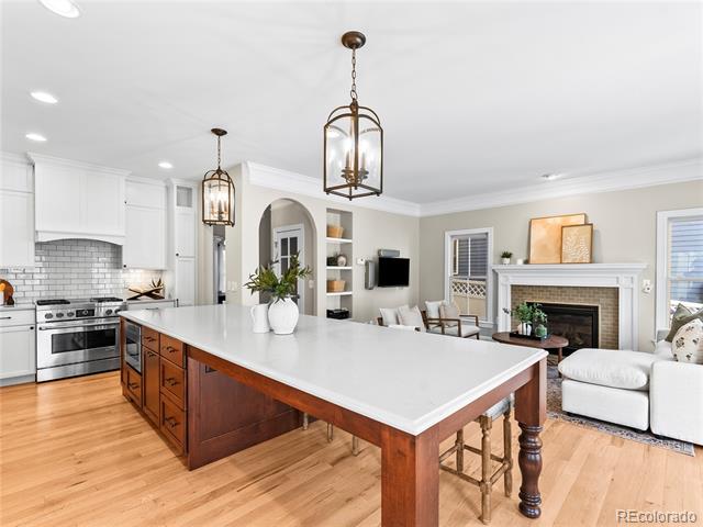 7899 E 28th Place