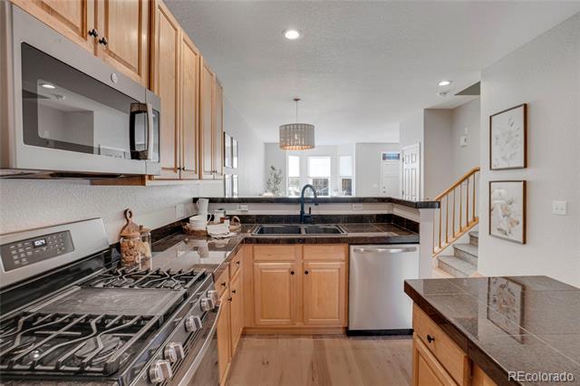 4305 W 118th Place