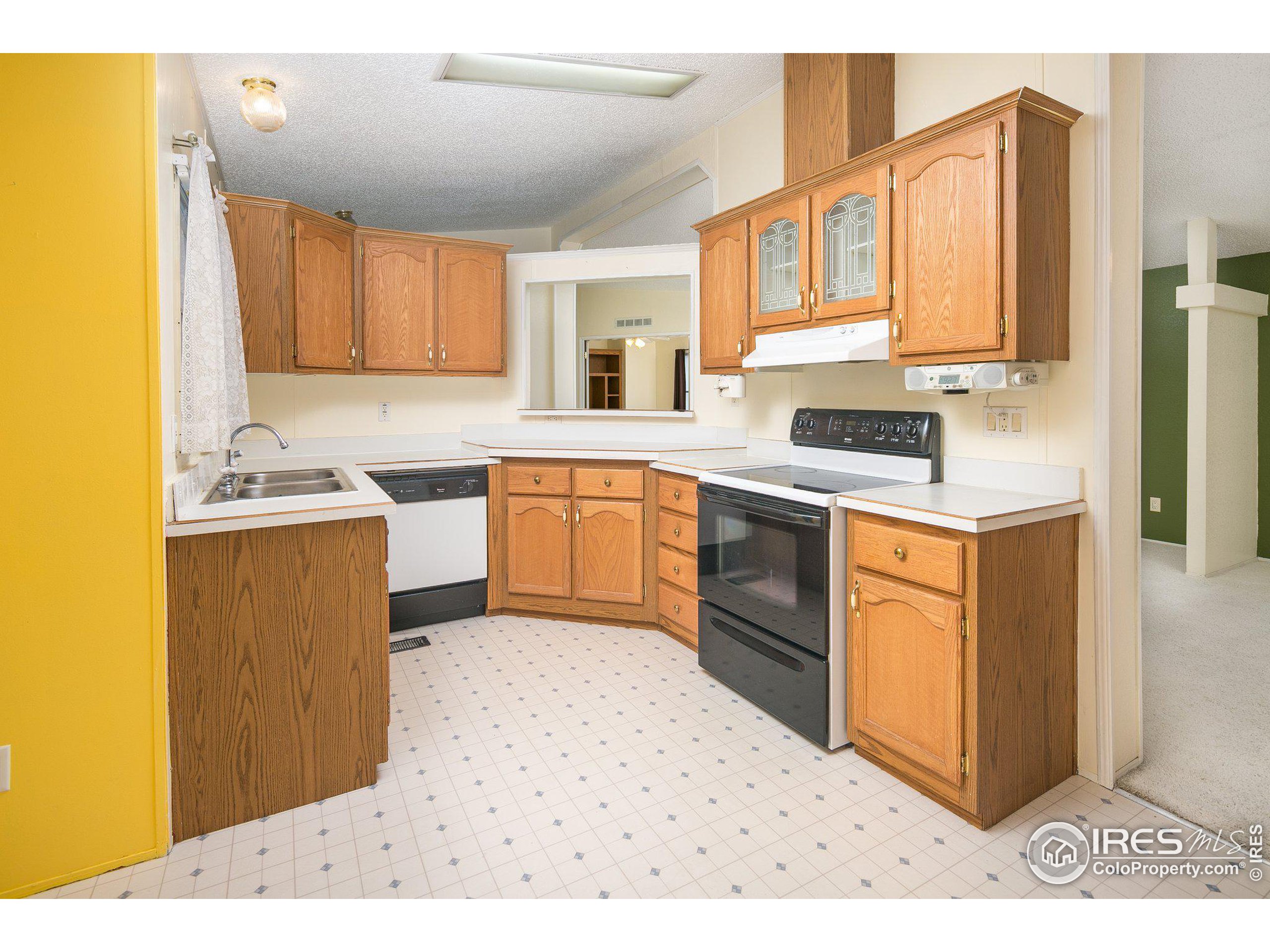 1166 Madison Ave Unit: 67