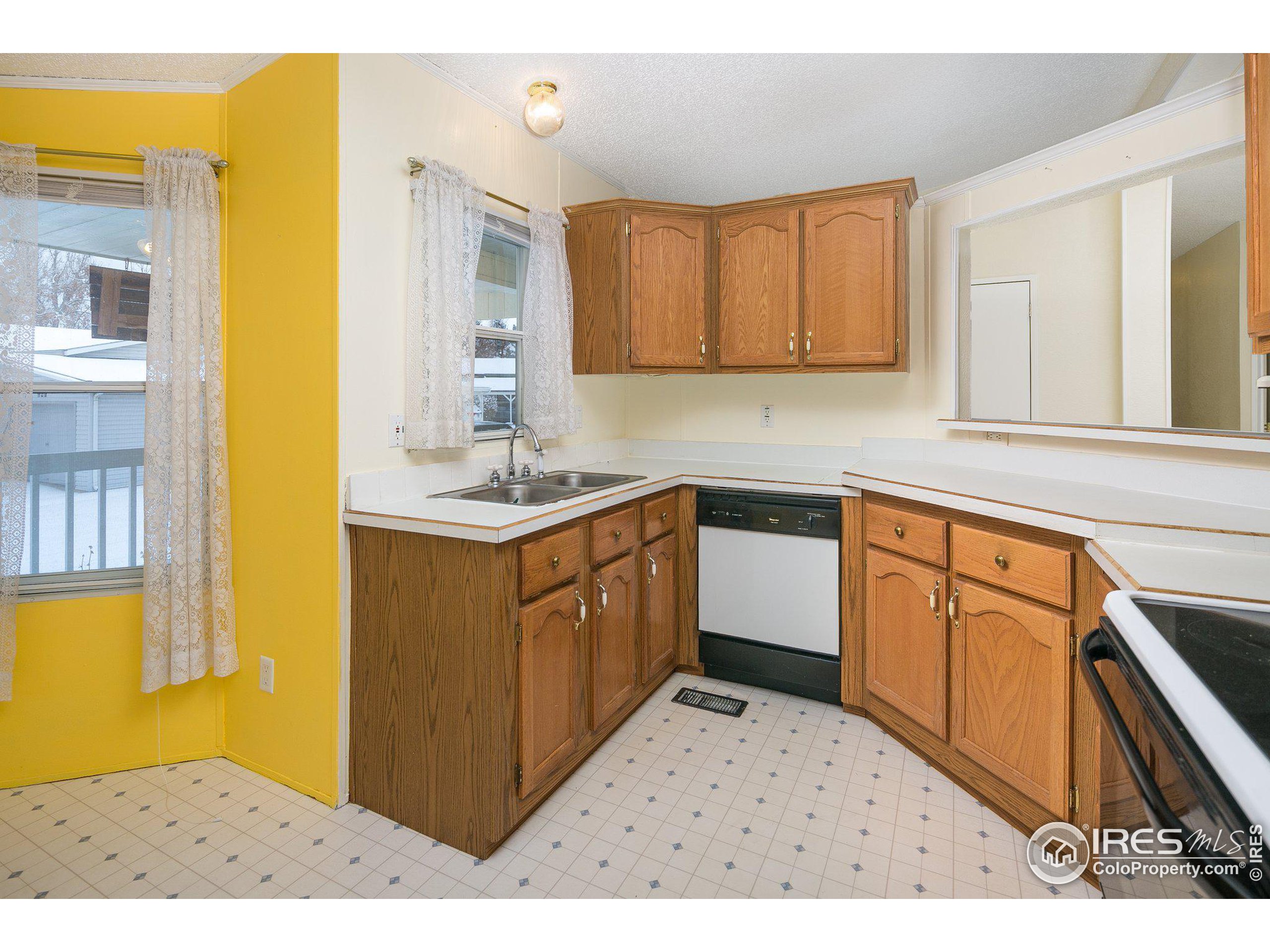 1166 Madison Ave Unit: 67
