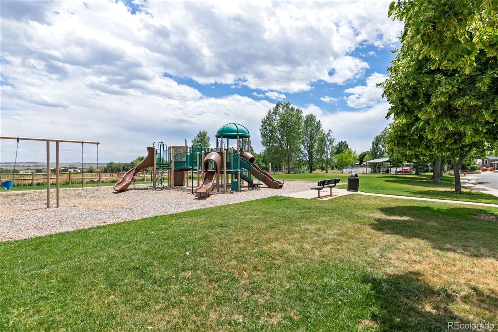 211 Lucerne Way