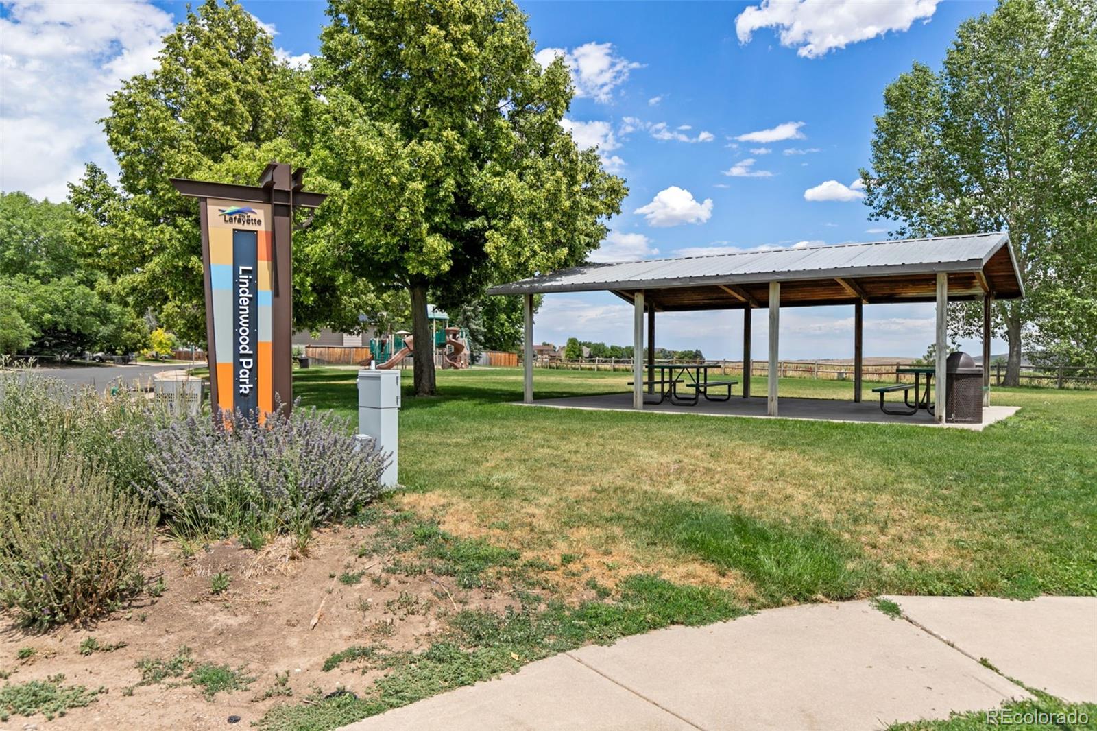 211 Lucerne Way