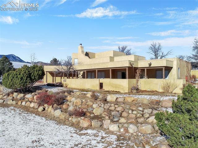 875 Oxford Lane