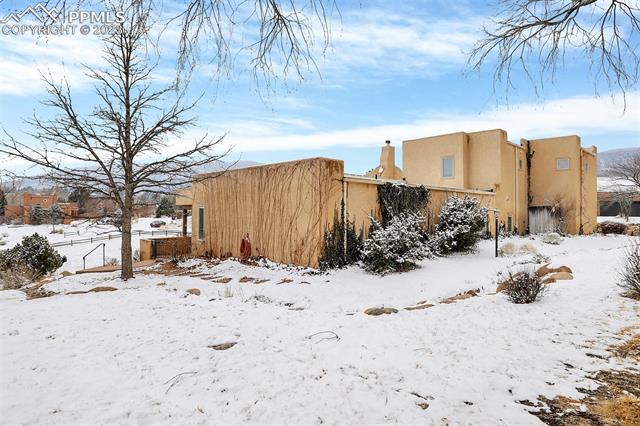875 Oxford Lane