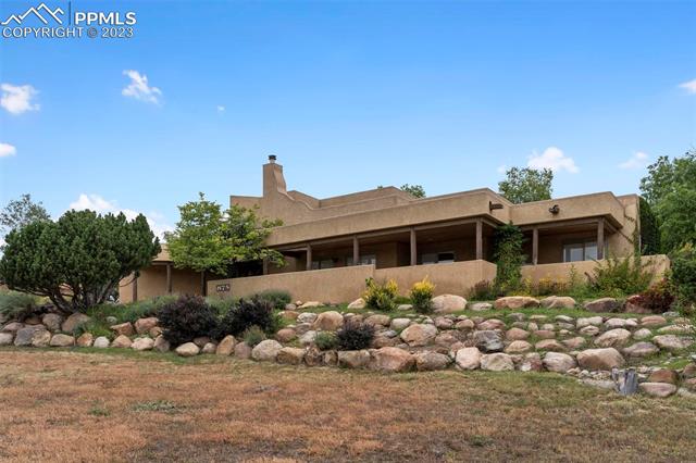 875 Oxford Lane