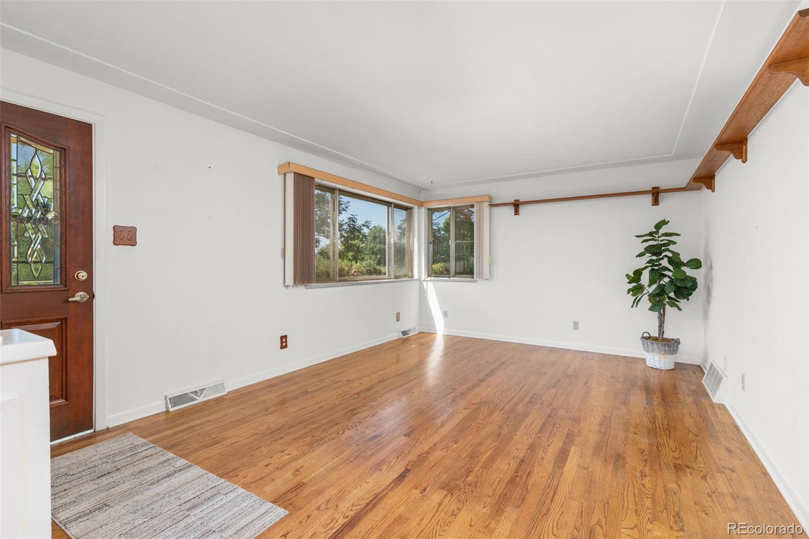 121 Ash Avenue