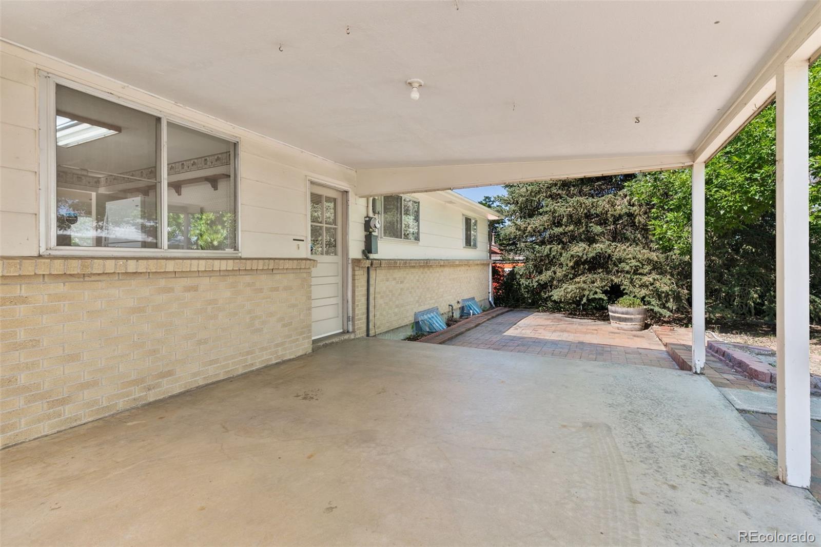121 Ash Avenue