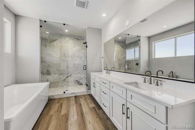 5990 Hickory Oaks Trail