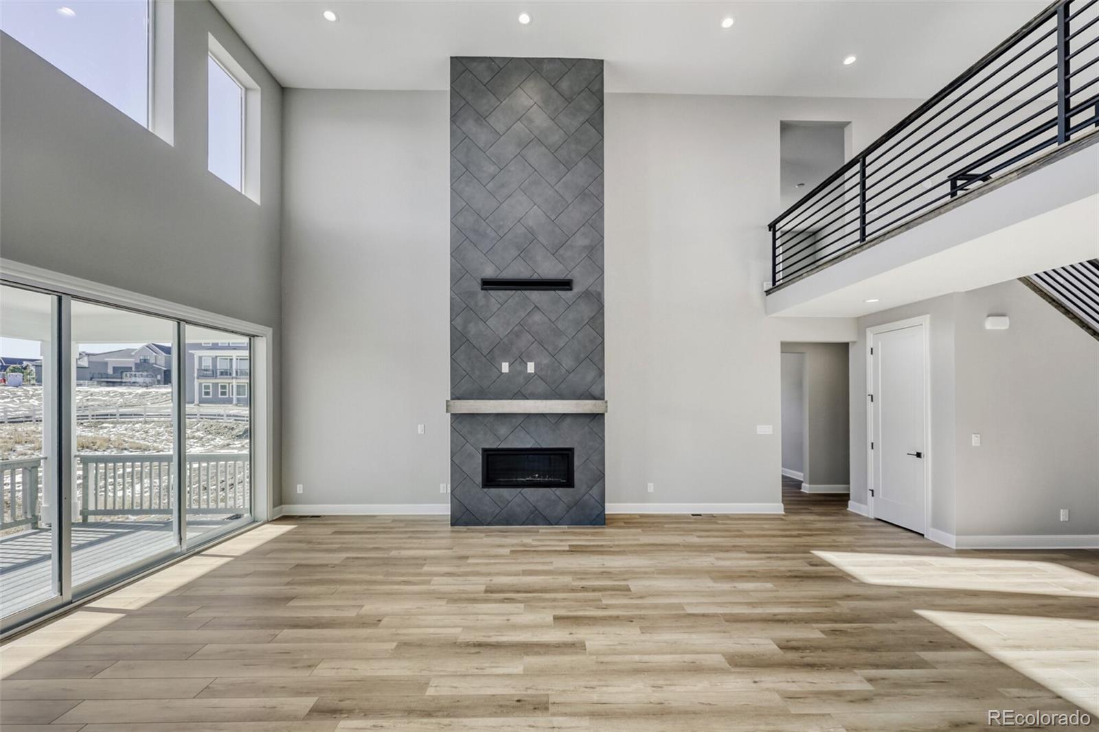 5990 Hickory Oaks Trail