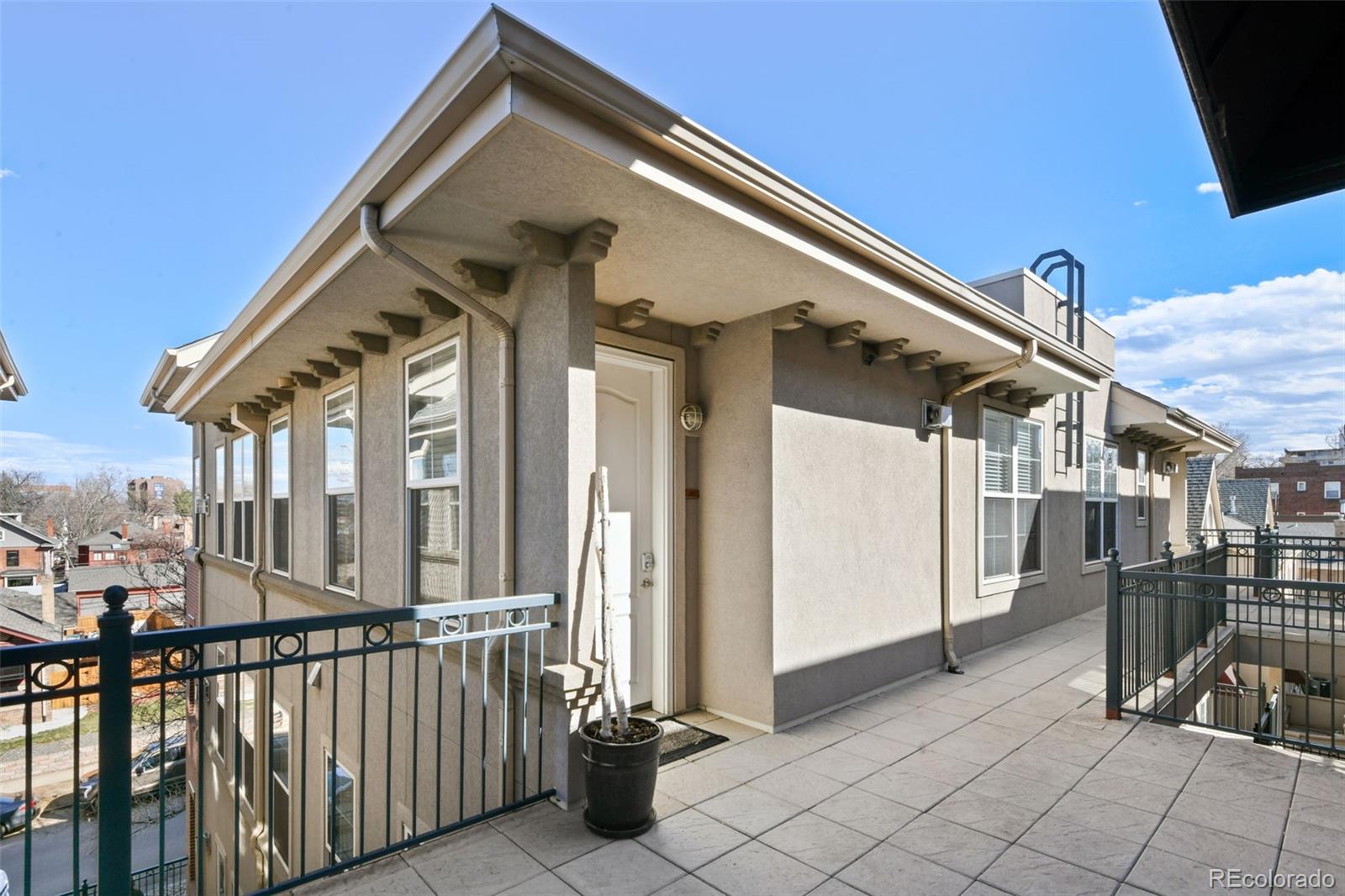 1489 Steele Street Unit: 310