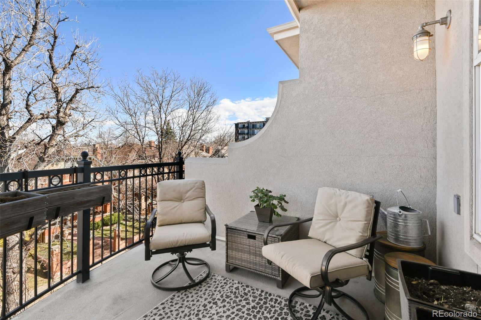 1489 Steele Street Unit: 310