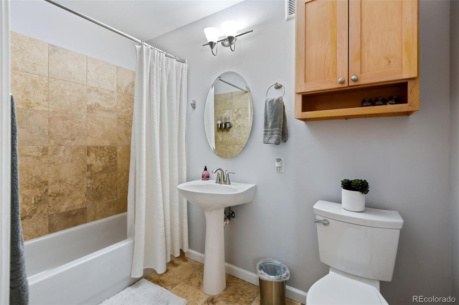 1489 Steele Street Unit: 310