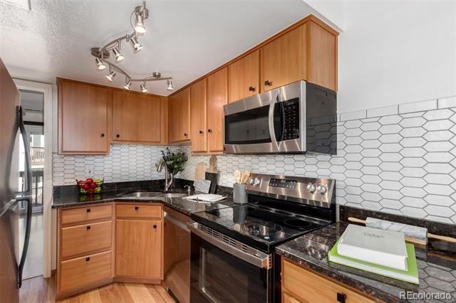 1885 S Quebec Way Unit: B22