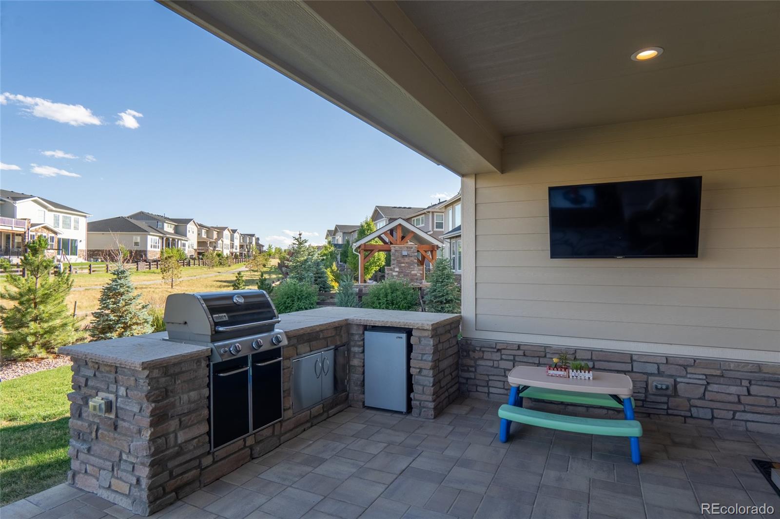 27624 E Euclid Drive