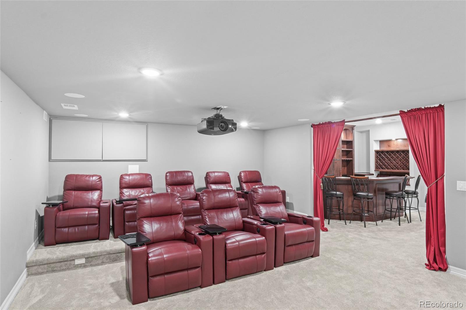 27624 E Euclid Drive