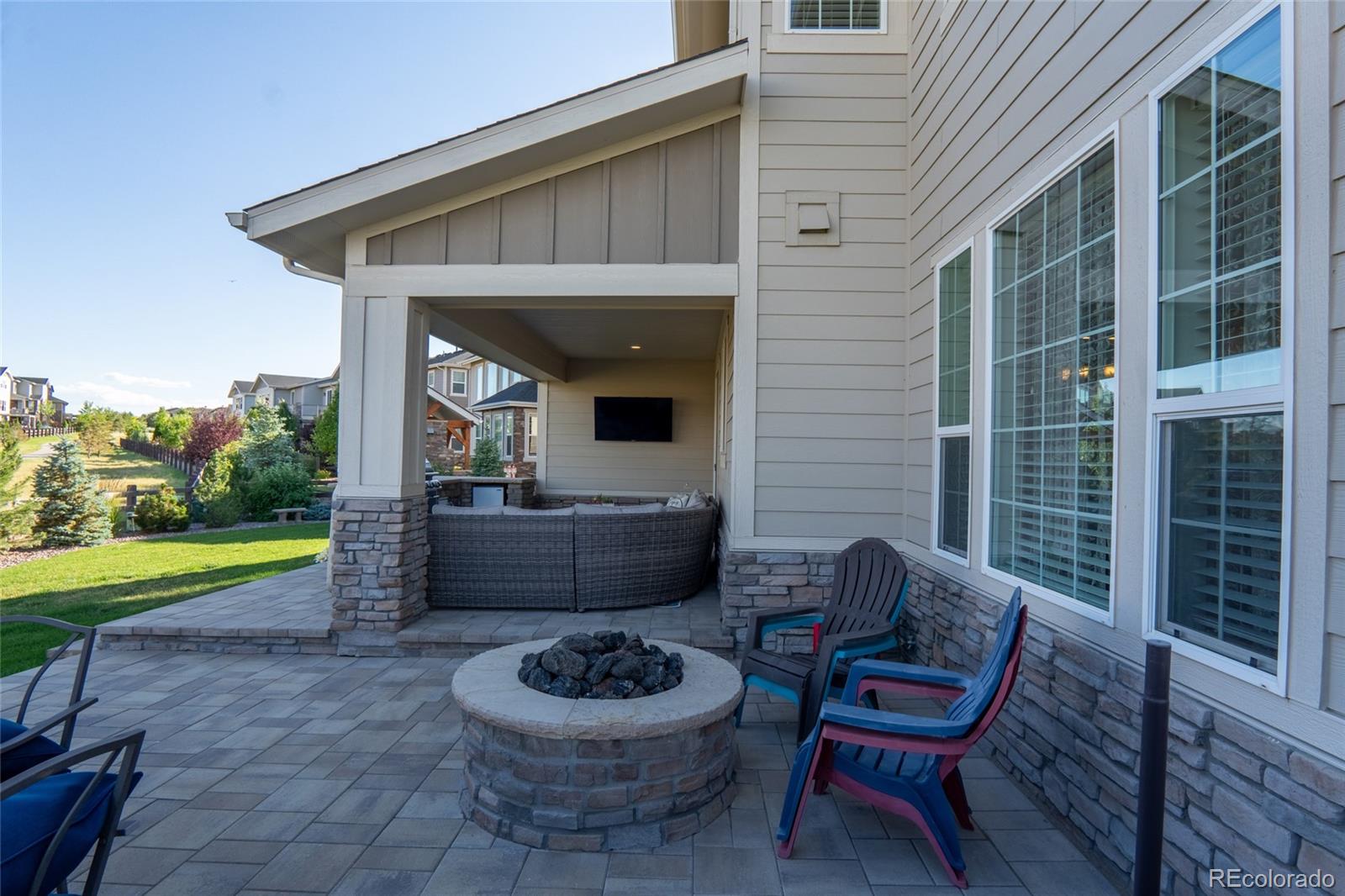 27624 E Euclid Drive