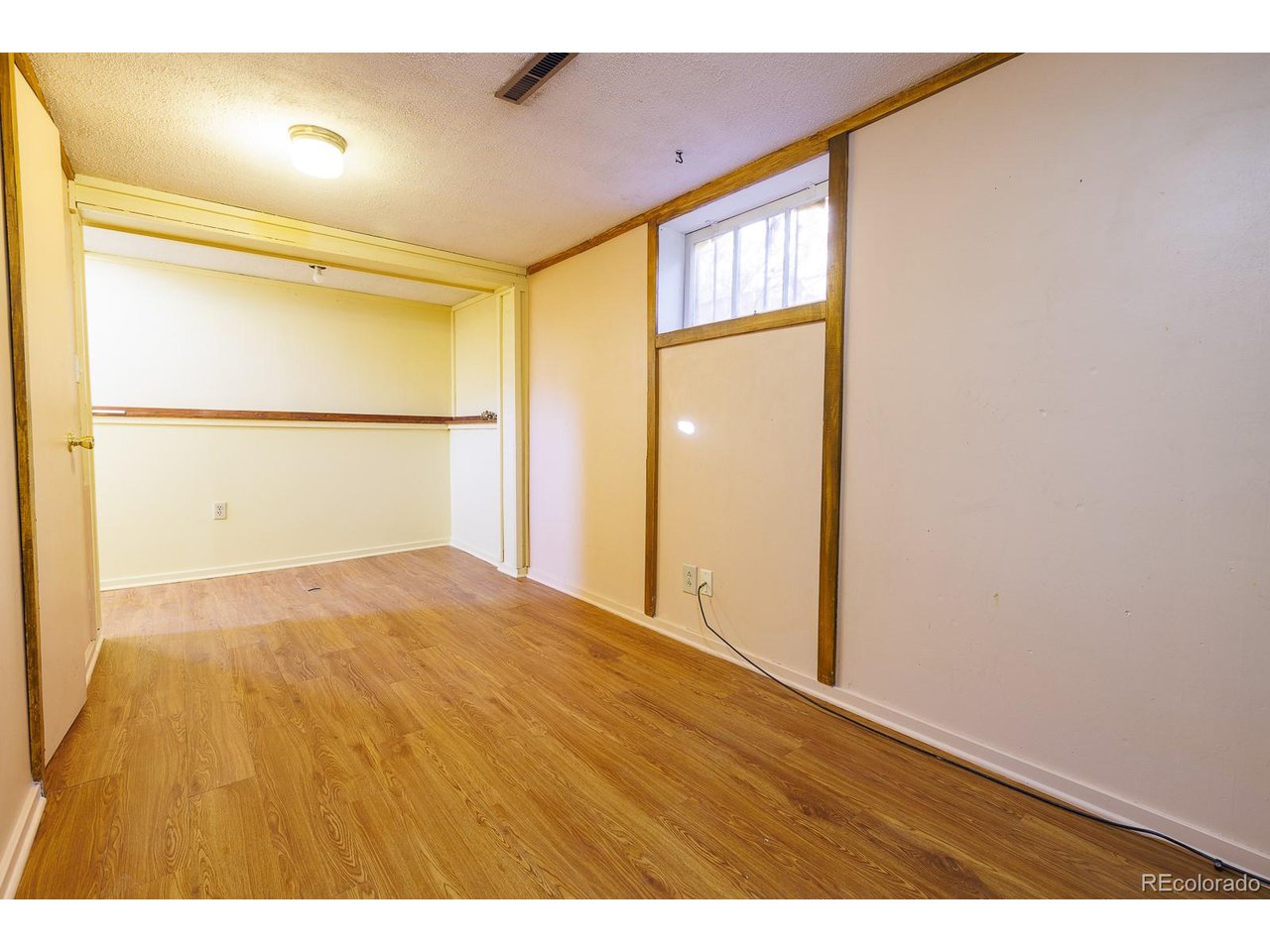 150 W 2nd St