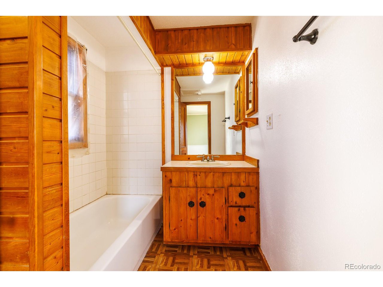 150 W 2nd St