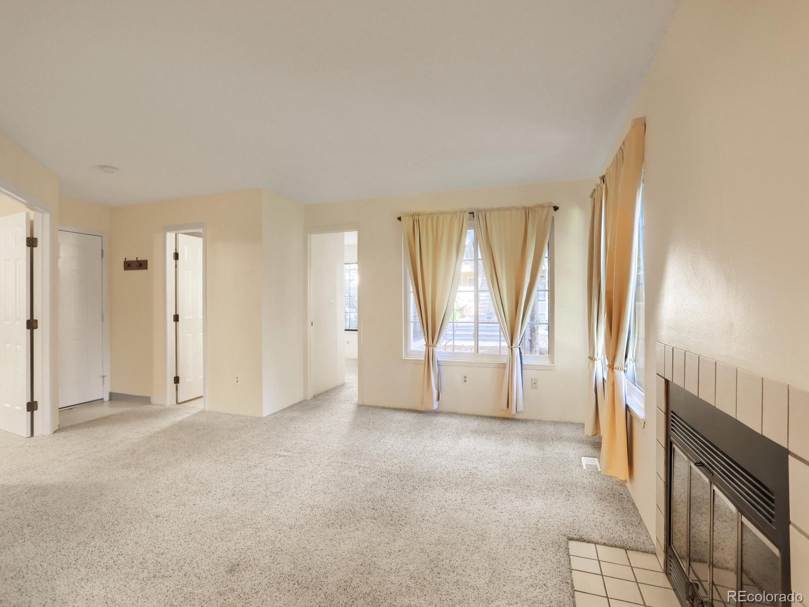 4819 White Rock Circle