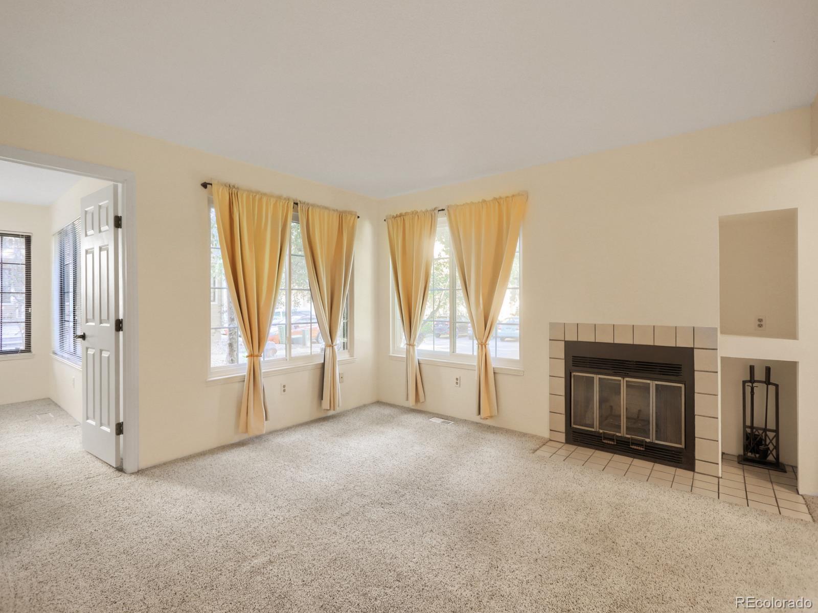 4819 White Rock Circle