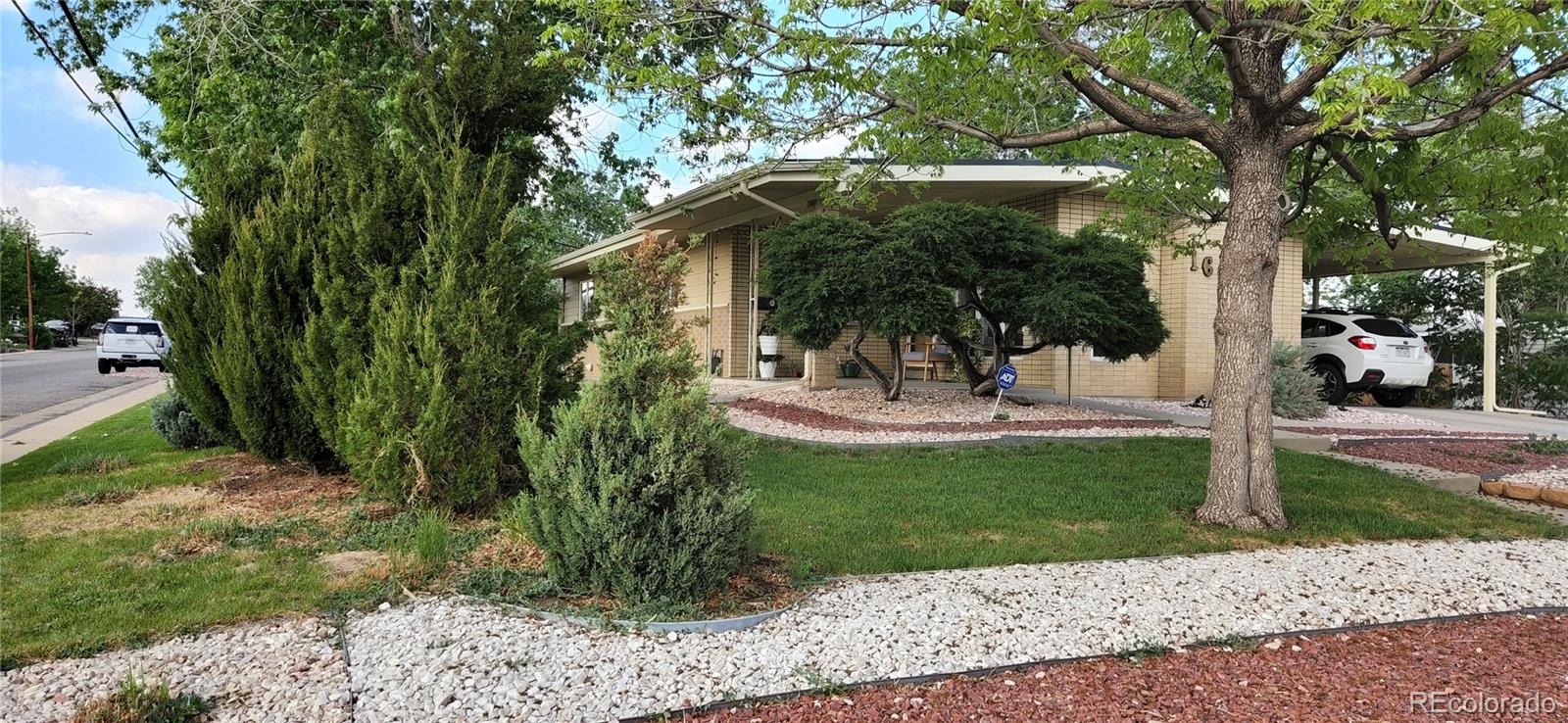 1601 E 86th Place