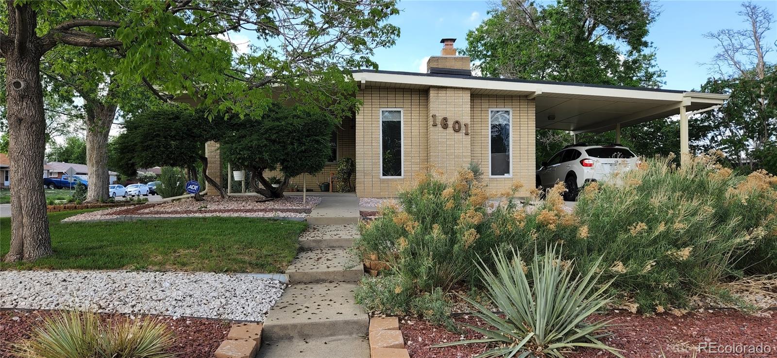 1601 E 86th Place