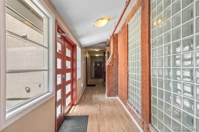 225 N Lincoln Street Unit: 3