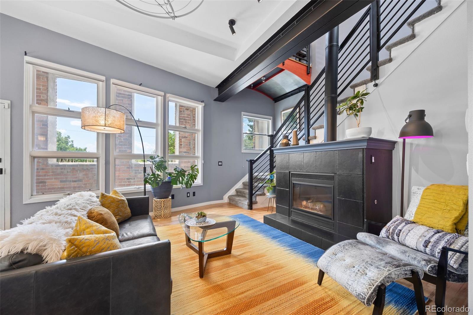 225 N Lincoln Street Unit: 3