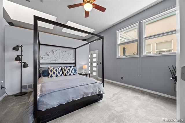 225 N Lincoln Street Unit: 3