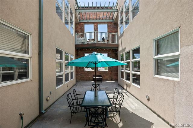 225 N Lincoln Street Unit: 3
