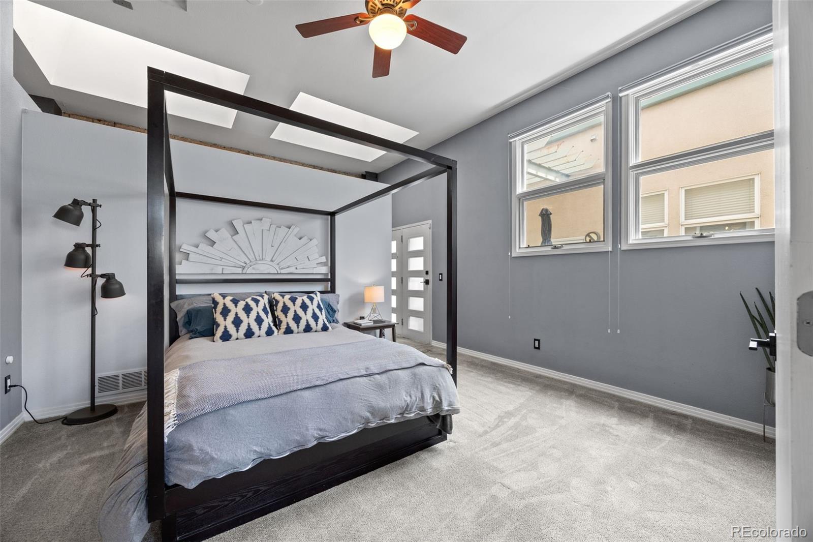 225 N Lincoln Street Unit: 3