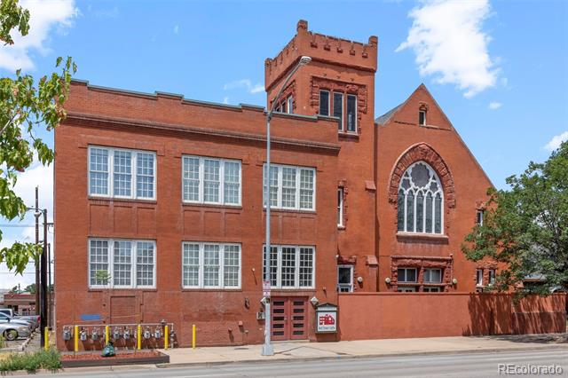 225 N Lincoln Street Unit: 3