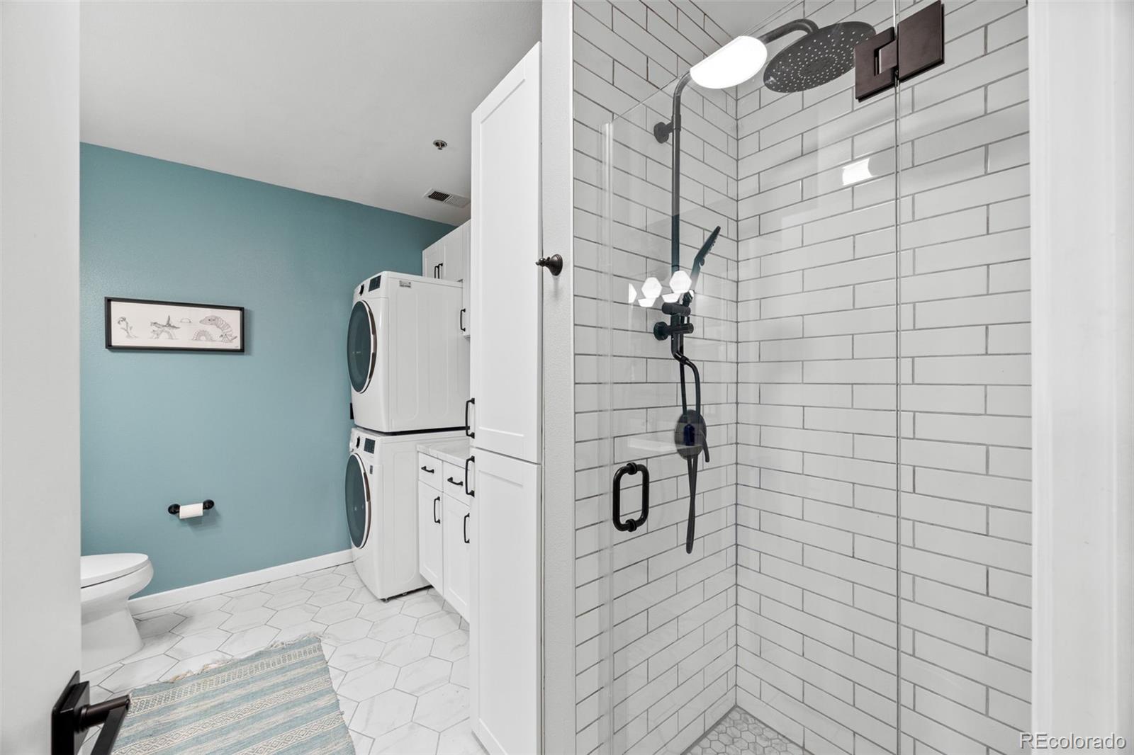 225 N Lincoln Street Unit: 3