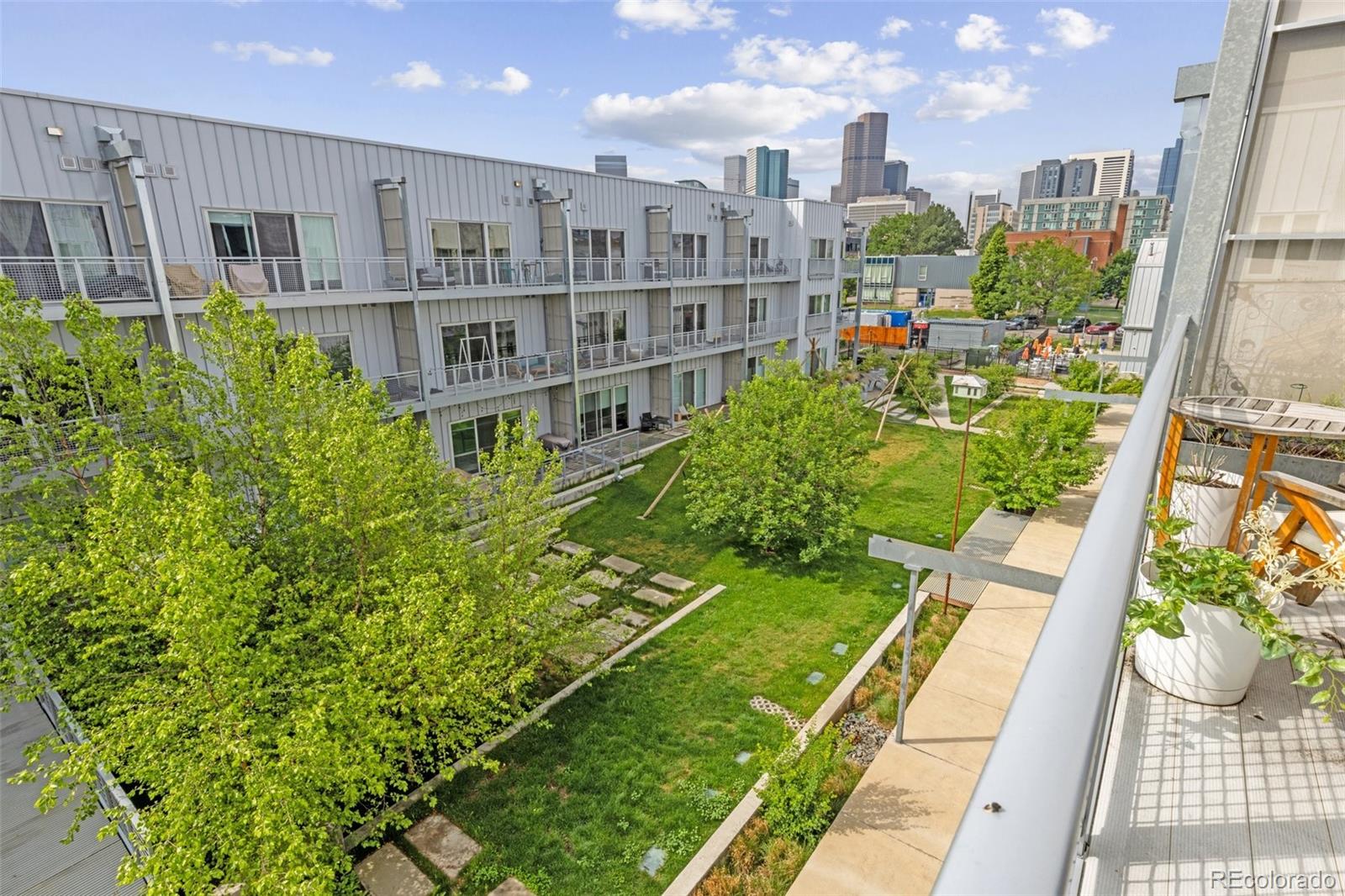 2550 Lawrence Street Unit: RB306