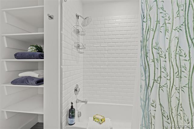 2550 Lawrence Street Unit: RB306